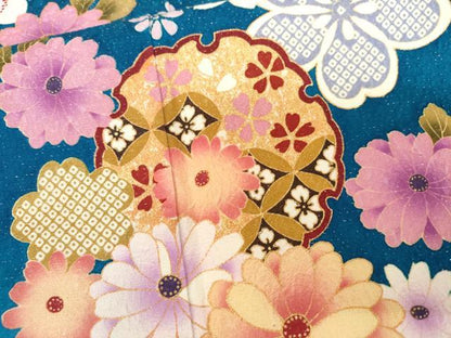 平和屋着物●豪華振袖　雪輪舞花文　暈し染め　金彩　銀通し地　正絹　逸品　AABL7722cs