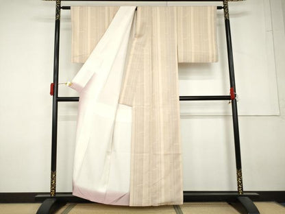 平和屋着物●本塩沢　110亀甲　間道　正絹　逸品　AABL7724cs