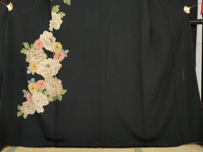 平和屋着物●こむさでもーど・COMME CA DU MODE　振袖　草花文　黒地　正絹　逸品　AABL7745cs