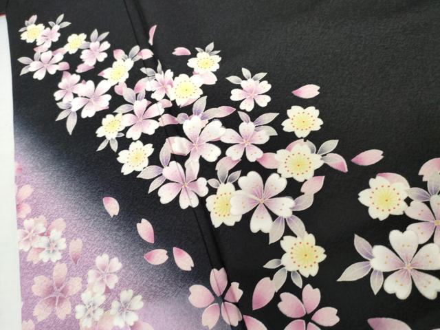 平和屋着物●豪華振袖　舞桜文　暈し染め　黒地　やまと誂製　正絹　逸品　AABL7748cs