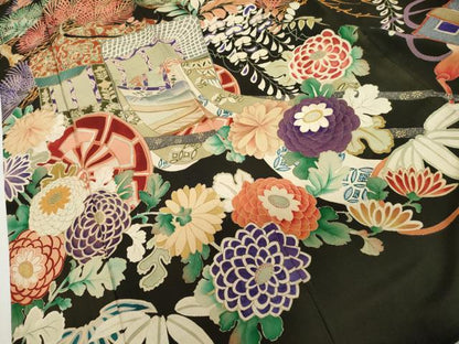 平和屋本店●アンティーク　大正ロマン　振袖　刺繍　御所車吉祥花文　黒地　正絹　逸品　AABL7788cs