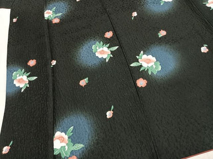 平和屋着物●服飾評論家　市田ひろみ　小振袖　二尺袖　草花文　暈し染め　黒地　洗える着物　AABL8125fy