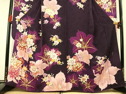 平和屋着物●森英恵・HANAE MORI　振袖　駒刺繍　ラインストーン　草花文　金彩　正絹　逸品　AABL8167fy