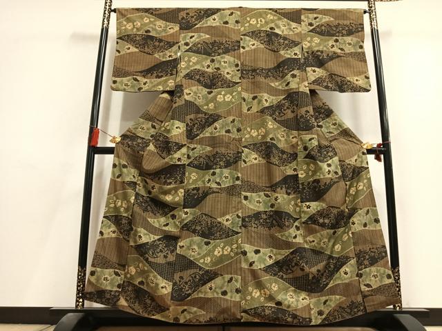平和屋着物●伝統工芸士　七代目　吉澤与市　紬　絞り　花蝶文　正絹　逸品　AABL8215fy