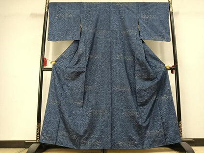 平和屋着物●本場染大島紬　藍　型染め　色紙重ね花文　正絹　逸品　未使用　AABL8233fy