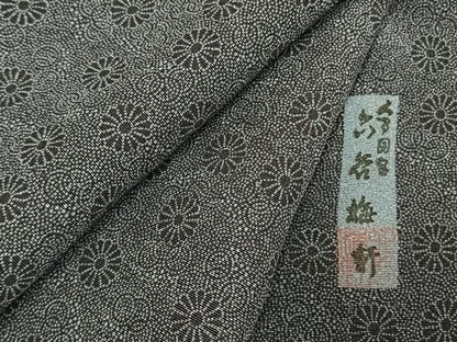 平和屋着物●人間国宝　初代 六谷梅軒(六谷紀久男)錐彫り　重要無形文化　財伊勢型紙　江戸小紋　花尽くし　正絹　逸品　AABL8248fy