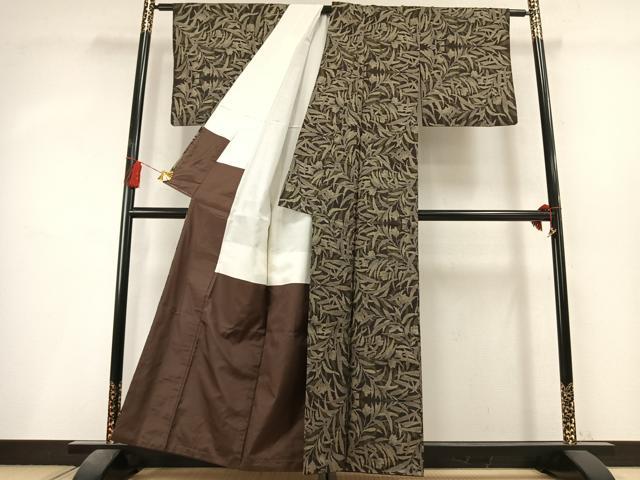 平和屋着物●本場大島紬　7マルキ　草花文　正絹　逸品　AABL8299fy