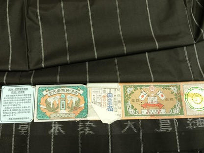 平和屋着物●本場大島紬　古代染色　純泥染　間道　黒地　株式会社大山謹製　証紙付き　正絹　逸品　AABL8316fy