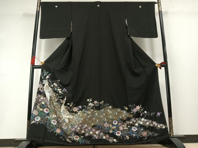 平和屋着物●豪華黒留袖　刺繍　孔雀花蝶文　銀糸　金銀彩　正絹　逸品　AABL8443fy