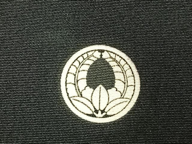 平和屋着物●豪華黒留袖　刺繍　孔雀花蝶文　銀糸　金銀彩　正絹　逸品　AABL8443fy