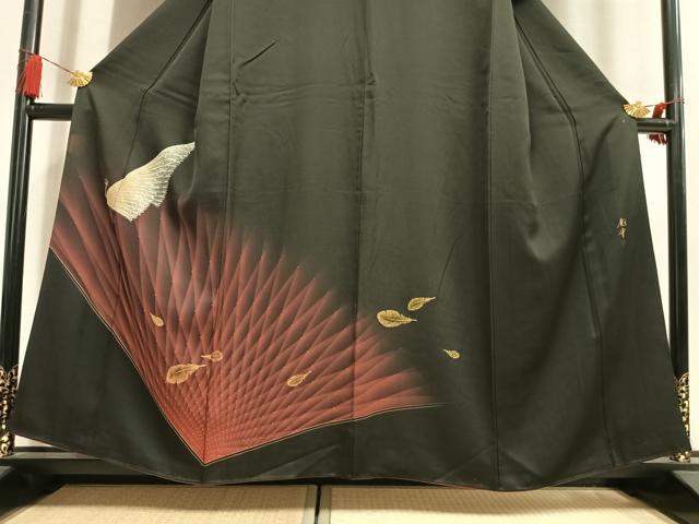 平和屋着物●染色作家　青木龍雲　訪問着　孔雀　暈し染め　黒地　金彩　正絹　逸品　AABL8489fy