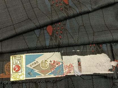 平和屋着物●本場大島紬　7マルキ　古代染色　純泥染　亀甲文　証紙付き　正絹　逸品　AABL8503fy