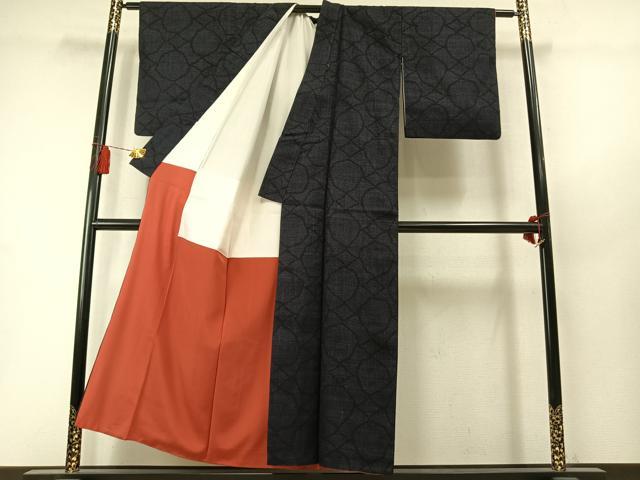 平和屋着物●本場結城紬　重要無形文化財　80亀甲　幾何学文様　正絹　逸品　AABL8531fy