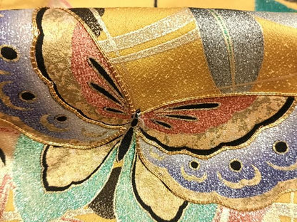 平和屋着物●豪華振袖　駒刺繍　花蝶文　暈し染め　金銀彩　正絹　逸品　AABL8599fy