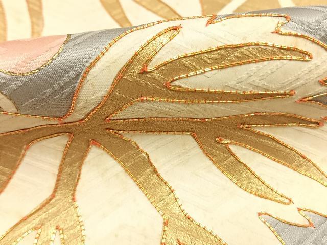 平和屋着物●豪華振袖　駒刺繍　葡萄蔦の葉文　金彩　正絹　逸品　AABL8614fy