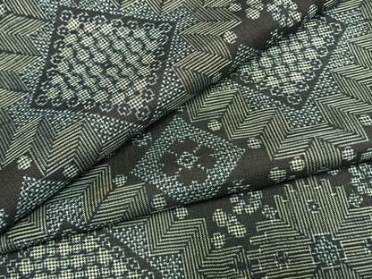 平和屋着物●本場大島紬　龍郷絣　正絹　逸品　AABL8622fy