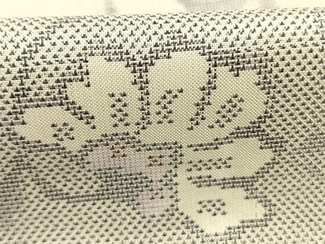 平和屋着物●本場大島紬　白大島　9マルキ　花唐草文　鈴乃屋扱い　正絹　逸品　AABL8710fy