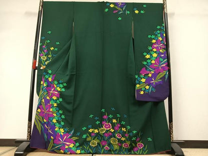 平和屋着物●豪華振袖　駒刺繍　草花文　金彩　正絹　逸品　AABL8720fy