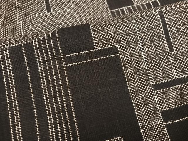 平和屋着物●本場大島紬　7マルキ　幾何学文様　正絹　逸品　AABL8765ph