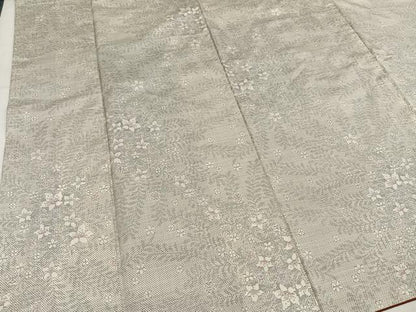 平和屋着物●本場大島紬　白大島　9マルキ　草花文　正絹　逸品　AABL8781ph