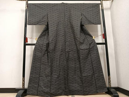 平和屋着物●本場大島紬　7マルキ　麻の葉文様　正絹　逸品　AABL8803ph