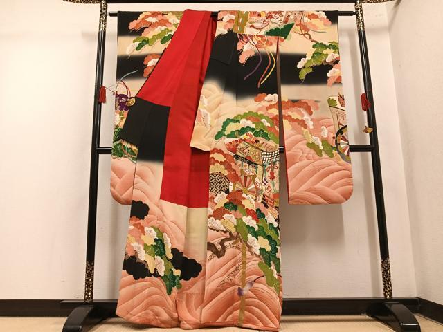 平和屋本店●アンティーク　大正ロマン　振袖　駒刺繍　御所車草花文　暈し染め　黒地　金彩　正絹　逸品　AABL8819ph