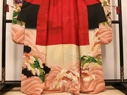 平和屋本店●アンティーク　大正ロマン　振袖　駒刺繍　御所車草花文　暈し染め　黒地　金彩　正絹　逸品　AABL8819ph