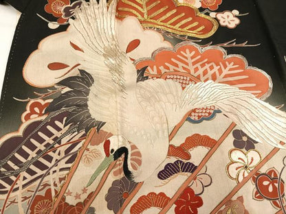平和屋本店●アンティーク　大正ロマン　振袖　駒刺繍　群れ鶴貝合わせ草花文　暈し染め　黒地　金彩　正絹　逸品　AABL8825ph