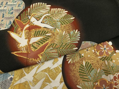 平和屋着物●豪華黒留袖　作家物　駒刺繍　松竹梅群れ鶴文　金彩　正絹　逸品　未使用　AABL8853ph