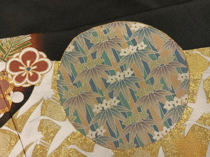 平和屋着物●豪華黒留袖　作家物　駒刺繍　松竹梅群れ鶴文　金彩　正絹　逸品　未使用　AABL8853ph