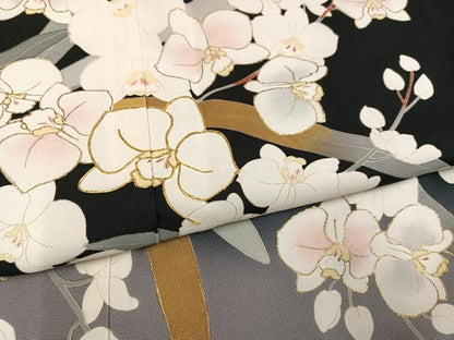 平和屋着物●訪問着　作家物　駒刺繍　胡蝶蘭　暈し染め　黒地　金彩　正絹　逸品　AABL8894ph