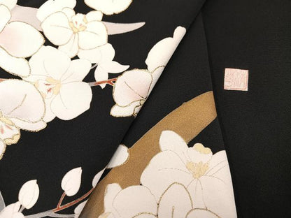 平和屋着物●訪問着　作家物　駒刺繍　胡蝶蘭　暈し染め　黒地　金彩　正絹　逸品　AABL8894ph