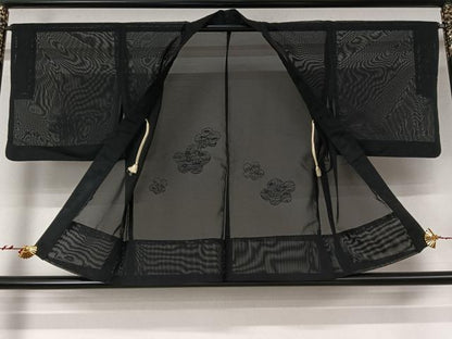 平和屋着物▽羽織　スリーシーズン　春夏秋　塵除け　舞花文　黒地　正絹　逸品　AABL8986jh
