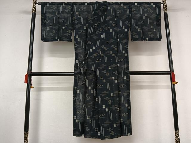 平和屋着物▽道中着　スリーシーズン　春夏秋　塵除け　本場琉球絣　ロング丈　正絹　逸品　AABL9064jh