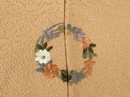 平和屋着物●上質な色無地　総刺繍　花束文　帰ら草地紋　ワンポイント　枇杷茶色　正絹　逸品　AABM0048ck