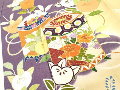 平和屋着物●創業460年・千總　振袖　駒刺繍　貝桶花文　金彩　三越扱い　ロング丈　正絹　逸品　AABM0135cs