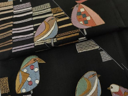 平和屋着物●本場大島紬　訪問着　総刺繍　鳥　黒地　金糸　正絹　逸品　AABM0277cs