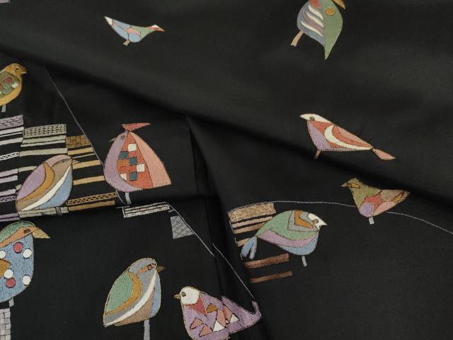 平和屋着物●本場大島紬　訪問着　総刺繍　鳥　黒地　金糸　正絹　逸品　AABM0277cs