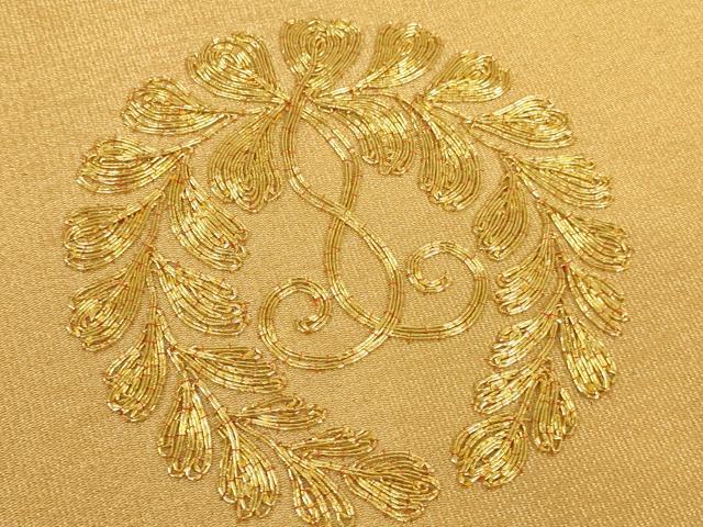 平和屋本店▼打敷　内敷　3点セット　三角　駒刺繍　本金刺繍　花丸文　下り藤　法衣　寺院　仏具　仏教　僧侶　神職　装束　AABM0357ja