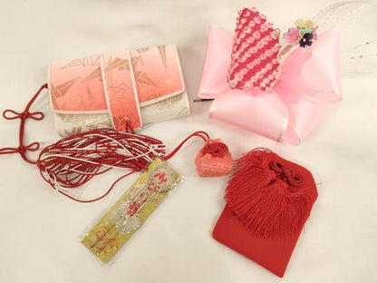 平和屋本店[]七五三　女の子　和装小物セット　折り鶴　暈し染め　金糸　箱付き　逸品　未使用　AABM0517ja