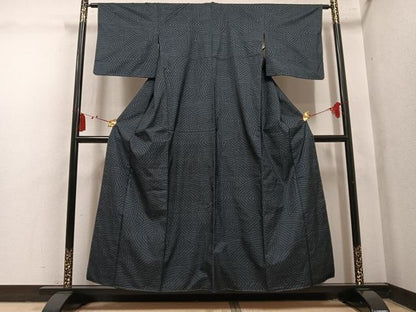 平和屋着物●本場大島紬　7マルキ　幾何学文様　正絹　逸品　未使用　AABM0747ph