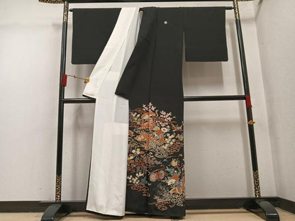 平和屋着物●豪華黒留袖　檜扇花楽器文　金彩　正絹　逸品　AABM0753ph