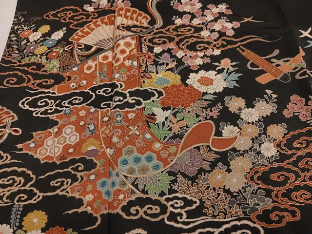 平和屋着物●豪華黒留袖　檜扇花楽器文　金彩　正絹　逸品　AABM0753ph