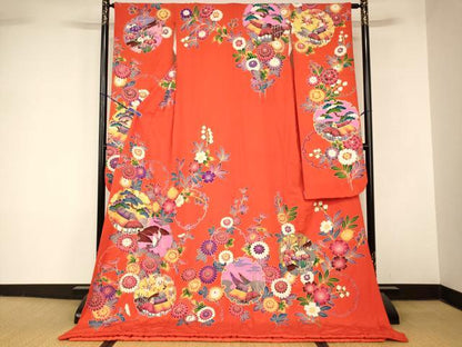 平和屋本店●お引きずり・お引き摺り・引き振袖　和装　結婚式　舞妓　芸妓　芸者　衣装　雪輪草花風景文　金彩　逸品　AABM0813fw
