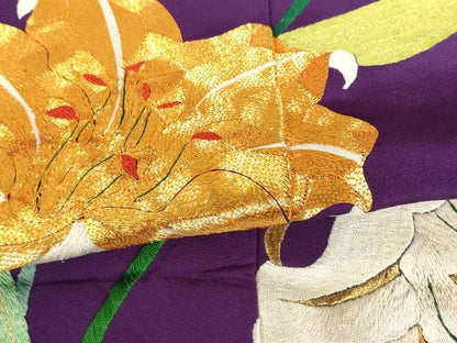 平和屋本店●中国三大刺繍　相良刺繍　色打掛　和装　婚礼　結婚式　花嫁　神社挙式　駒刺繍　百合文　金銀糸　逸品　AABM0818fw