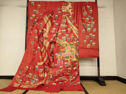 平和屋本店●中国三大刺繍 相良刺繍 色打掛 仮絵羽 和装 婚礼 結婚式 神社挙式 駒刺繍 花車吉祥熨斗文 金銀糸 金通し地 逸品 AABM0824fw