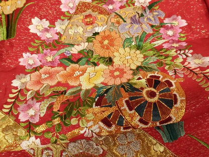 平和屋本店●中国三大刺繍 相良刺繍 色打掛 仮絵羽 和装 婚礼 結婚式 神社挙式 駒刺繍 花車吉祥熨斗文 金銀糸 金通し地 逸品 AABM0824fw