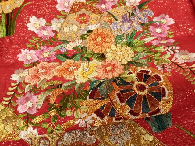 平和屋本店●中国三大刺繍 相良刺繍 色打掛 仮絵羽 和装 婚礼 結婚式 神社挙式 駒刺繍 花車吉祥熨斗文 金銀糸 金通し地 逸品 AABM0824fw