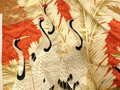 平和屋本店●色打掛　和装　婚礼　結婚式　花嫁　神社挙式　駒刺繍　飛鶴エ霞草葉文　金銀糸　金彩　逸品　AABM0829fw