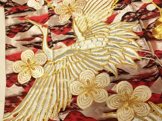 平和屋本店●色打掛　和装　婚礼　結婚式　花嫁　神社挙式　駒刺繍　唐織　山重ね枝梅飛鶴文　金銀糸　逸品　AABM0836fw